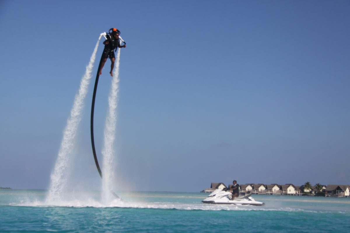 Flying With A Water-Powered Jet Pack 