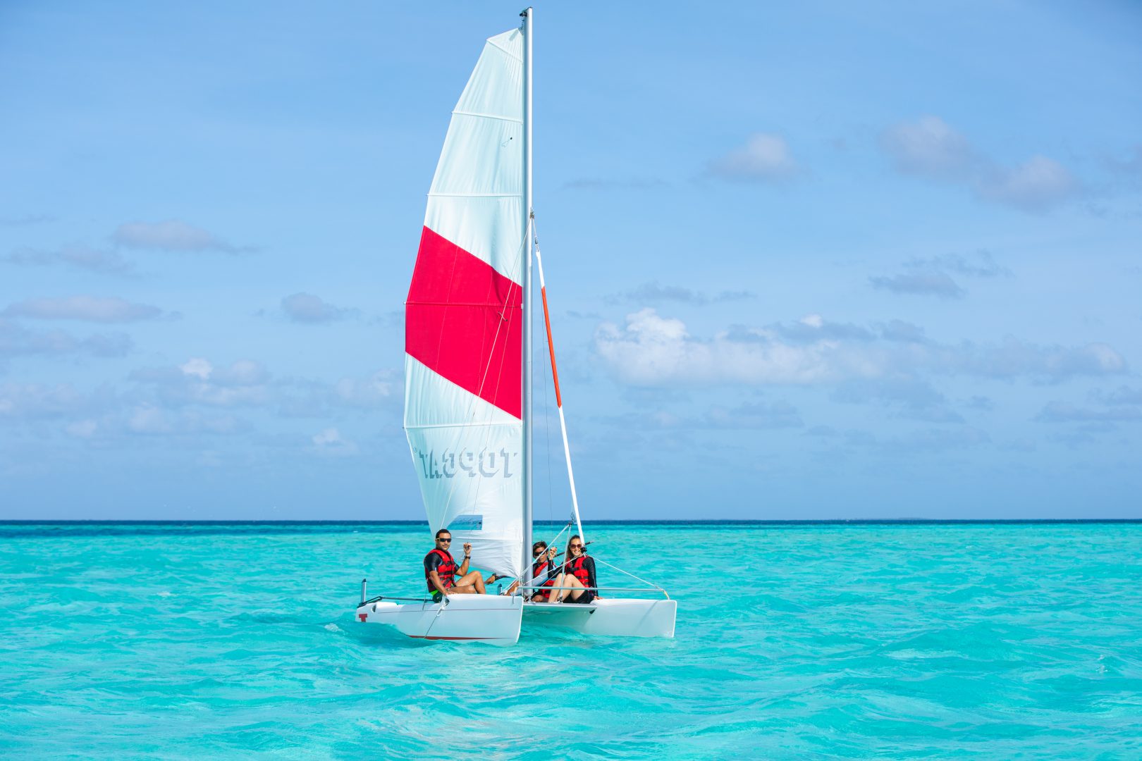 CATAMARAN SAILING | Ocean Group